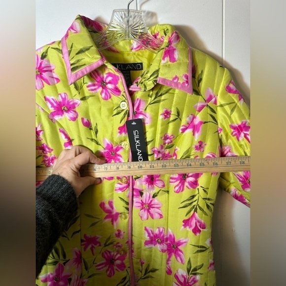 NWT Silkland Women’s Neon Floral Quilted Silk Jacket Size Small - Picture 8 of 10